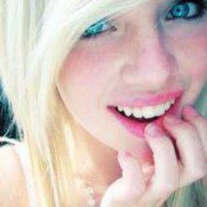 Meet your Posher, Ella